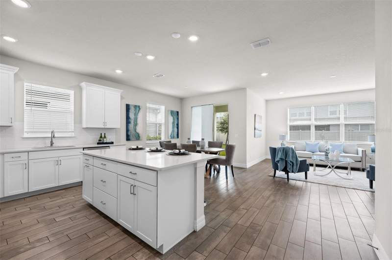 4 bedroom Single Family Residence at 2731 FORESTDALE STREET, SPLIT OAK RESERVE, ST CLOUD — photo 3