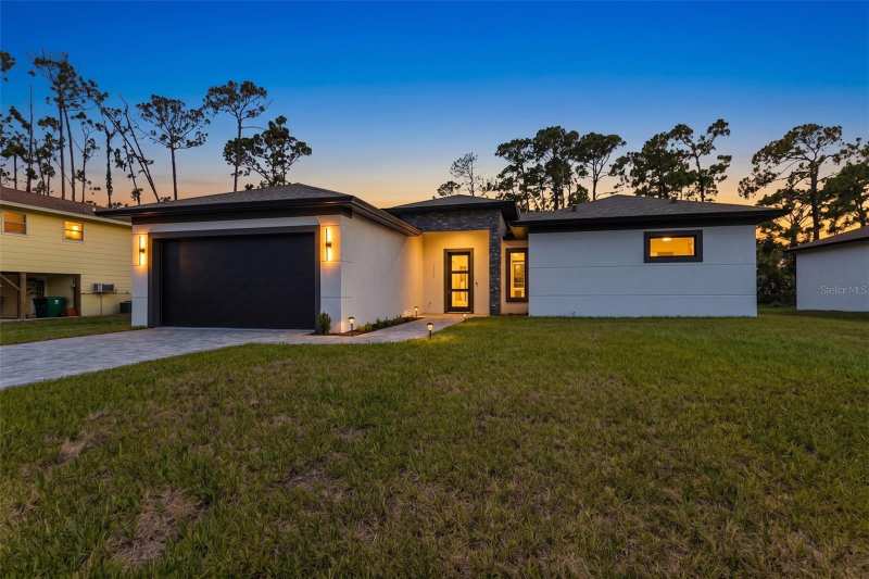 4 bedroom Single Family Residence at 1105 Cornelius Boulevard, Port Charlotte Sec 048, Port Charlotte — photo 1