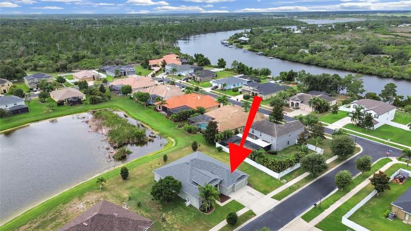 4 bedroom Single Family Residence at 2422 Allegheny Valley Street, Spyglass At River Bend, Ruskin — photo 5
