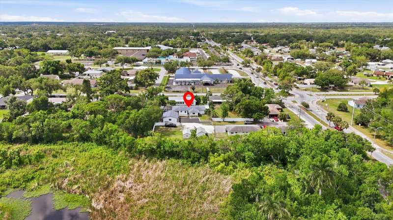 3 bedroom Single Family Residence at 201 Honore Avenue, Green Acres, Sarasota — photo 1