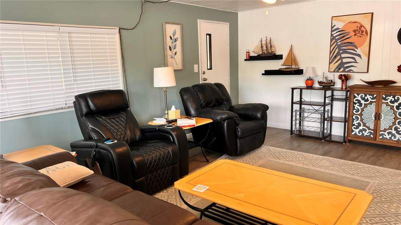 2 bedroom Mobile Home at 9287 Highpoint Boulevard, High Point Mh Sub, Brooksville — photo 3