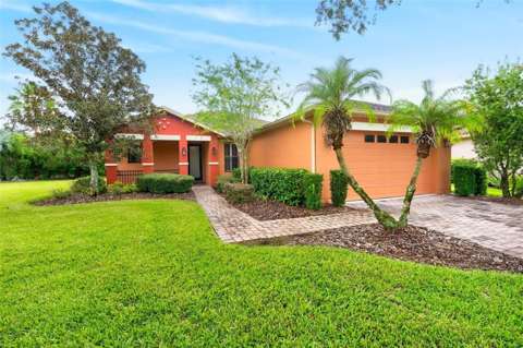 532 Pasadena Place, golf community for sale in Poinciana