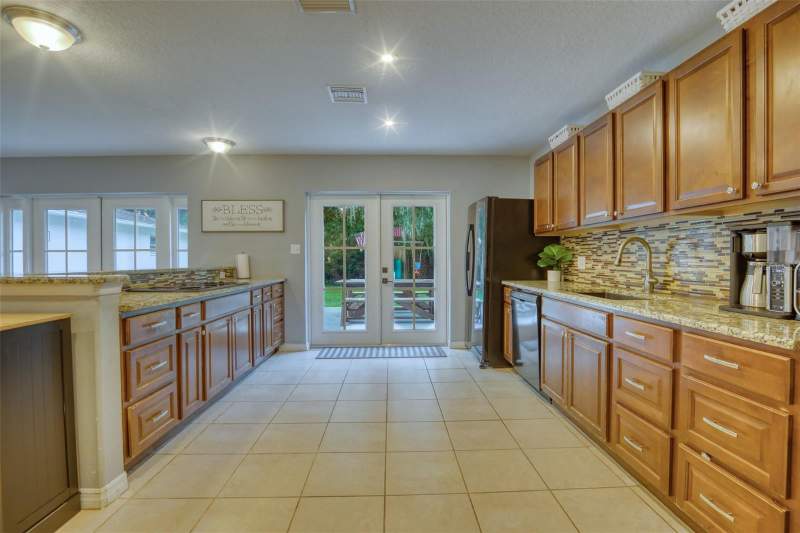 3 bedroom Single Family Residence at 398 Palm Drive, Mead Manor Unit 2 Rep, Oviedo — photo 3