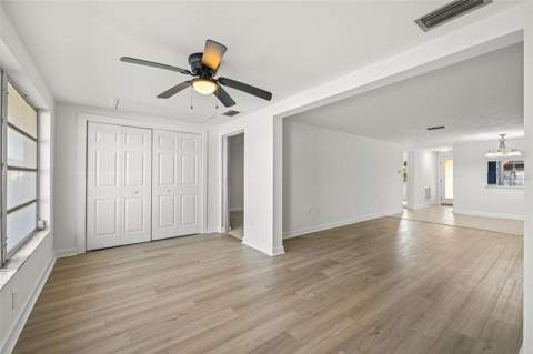 4324 Summersun Drive, New Port Richey FL - photo 17 of 43