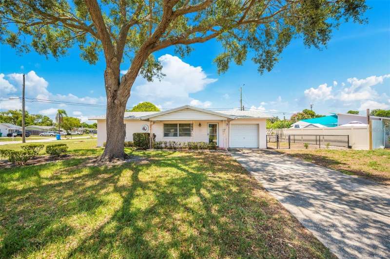 2 bedroom Single Family Residence at 10833 111TH PLACE, ORANGE MANOR, SEMINOLE — photo 1