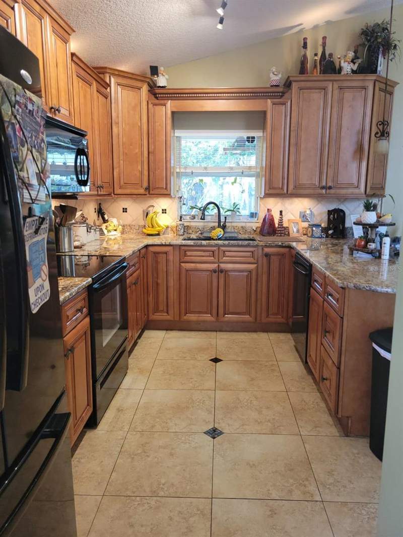 3 bedroom Single Family Residence at 9103 Brad Court, Valencia Place, Orlando — photo 3