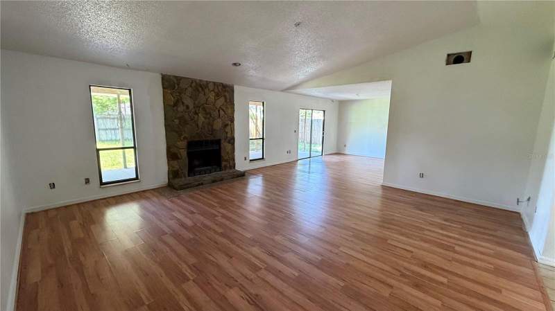 3 bedroom Single Family Residence at 7420 Burnway Drive, Clubhouse Estates, Orlando — photo 2