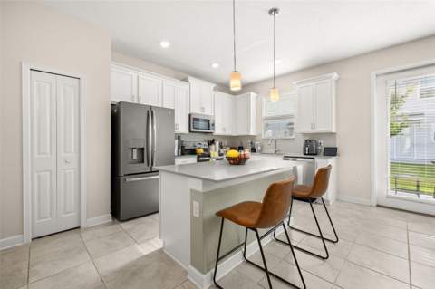 2905 Satire Street, Kissimmee FL - photo 7 of 61