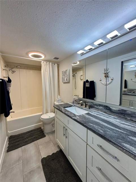 179 Medallion Boulevard #E, Madeira Beach FL - photo 21 of 36
