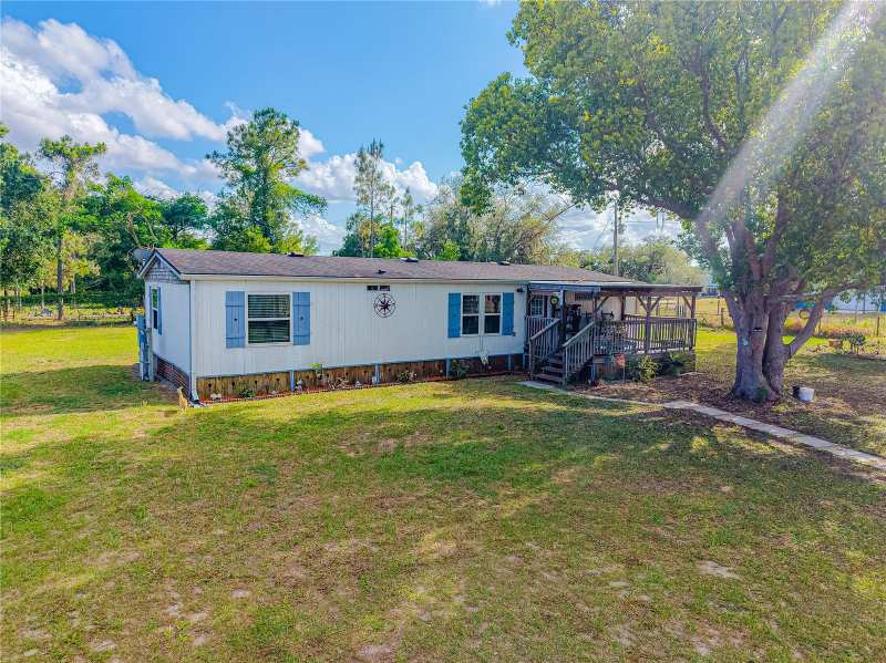 3 bedroom Manufactured Home at 4536 Empire Church Rd, Groveland Farms 35-22-24, Groveland — photo 1