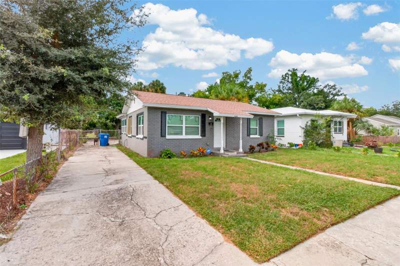 3 bedroom Single Family Residence at 2452 17th Avenue, Bryn Mawr 1, St Petersburg — photo 2