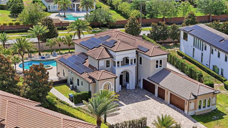 7 bedroom Single Family Residence at 4303 Isabella Circle, Casabella, Windermere — photo 3