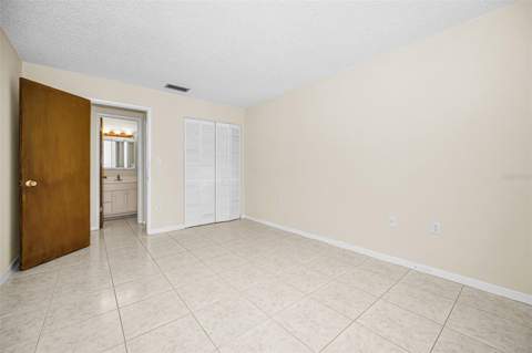 5750 80th Street #D101, St Petersburg FL - photo 16 of 27
