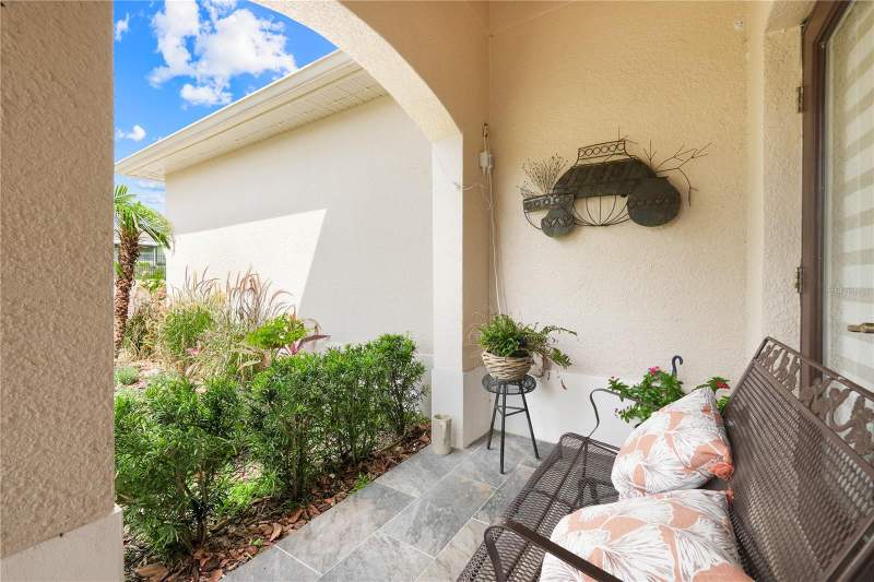 4 bedroom Single Family Residence at 124 Islabella Way, Lago Katrina, Groveland — photo 5