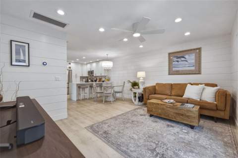 230 Medallion Boulevard #F, Madeira Beach FL - photo 14 of 33