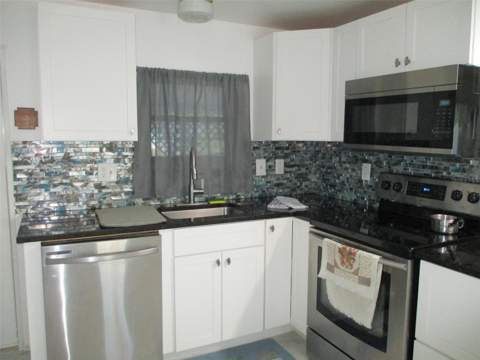 34542 Sweetpea Lane, Zephyrhills FL - photo 10 of 28