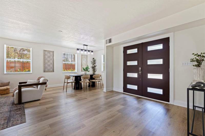 4 bedroom Single Family Residence at 1470 28th Avenue, Woodlawn, St Petersburg — photo 4