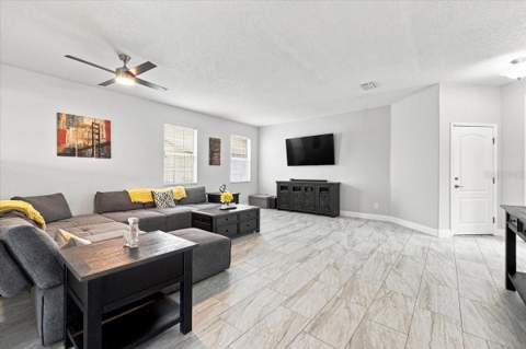 10908 Subtle Trail Drive, Riverview FL - photo 6 of 35