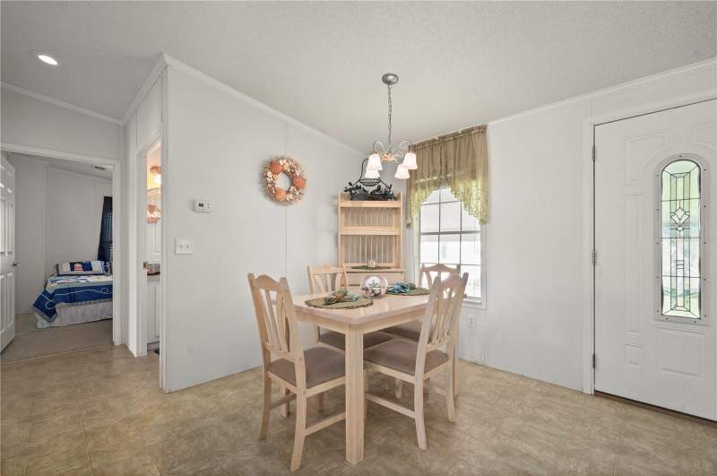 2 bedroom Manufactured Home at 720 Dania Court, Charlotte Park Sec 03, Punta Gorda — photo 5