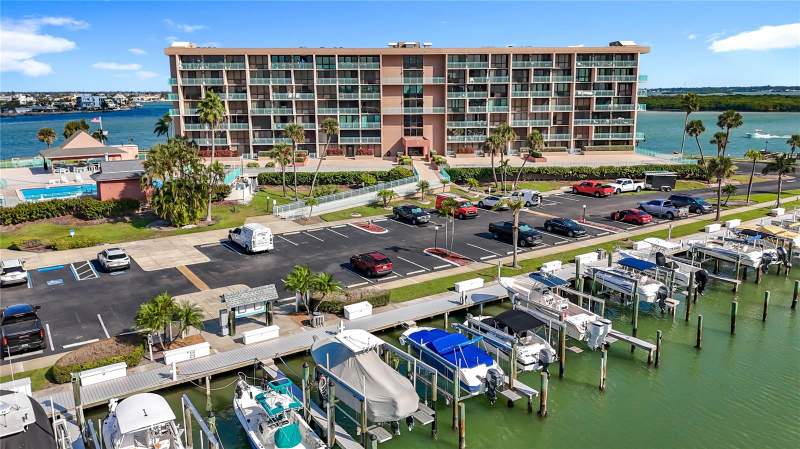 3 bedroom Condominium at 1 Key Capri #201E, Key Capri Condo, Treasure Island — photo 4