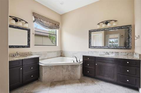 8987 Mississippi Run, Weeki Wachee FL - photo 23 of 65