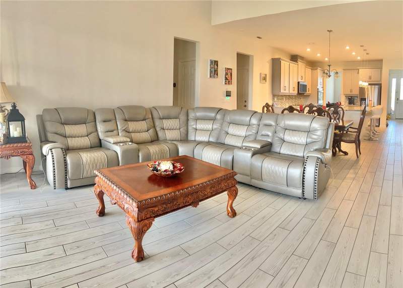 5 bedroom Single Family Residence at 9552 Launch Point Road, Meridian Park, Orlando — photo 5