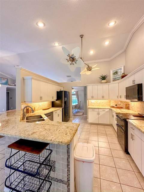 9233 Irondale Lane, Hudson FL - photo 15 of 42