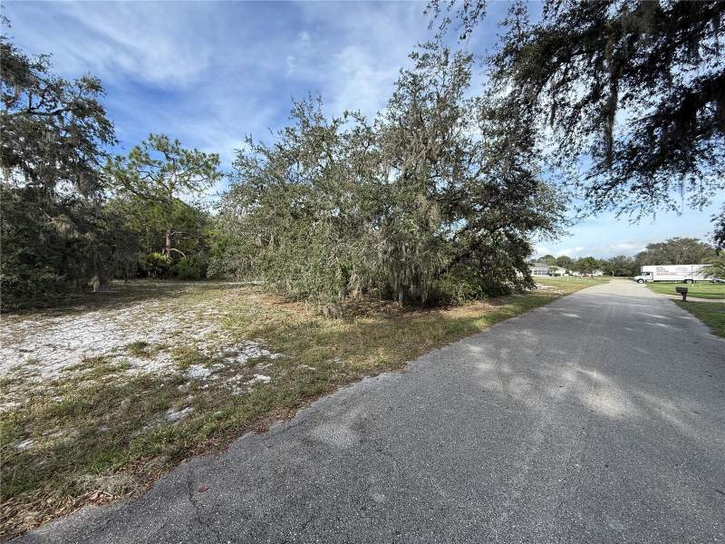 3 bedroom Single Family Residence at 209 Robinhood Terrace, Spring Lake Vill 06, Sebring — photo 4