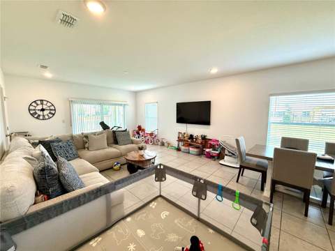 4910 Coral Castle Drive, Kissimmee FL - photo 9 of 37