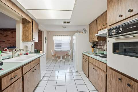 7329 Cay Drive, Port Richey FL - photo 13 of 38