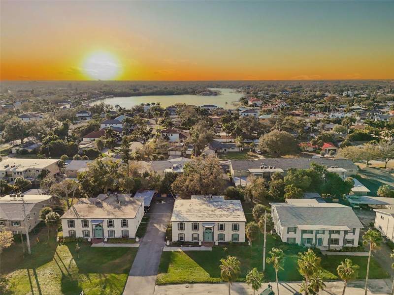 2 bedroom Condominium at 1338 Snell Isle Boulevard #2, Eden Shores Condo, St Petersburg — photo 2