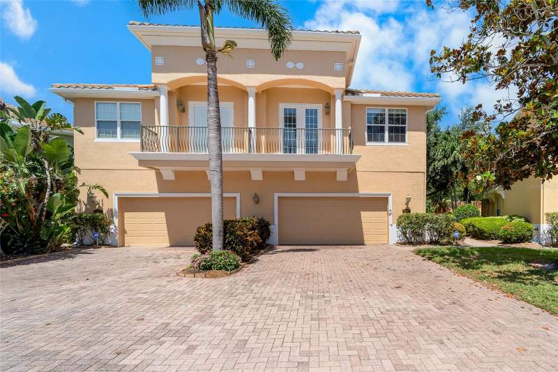 4 bedroom Townhouse at 191 Banyan Bay Drive, Banyan Bay At Rutland, St Petersburg — photo 2