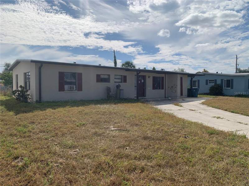 3 bedroom Single Family Residence at 21115 Glendale Avenue, Port Charlotte Sec 045, Port Charlotte — photo 3