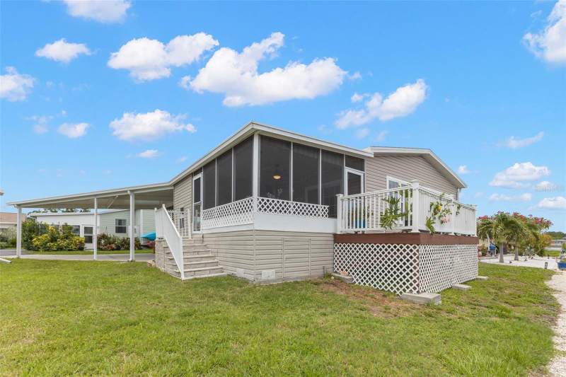 2 bedroom Manufactured Home at 124 Americana Court #214, Mobel Americana Mobile Home Park Unrec, St Petersburg — photo 5