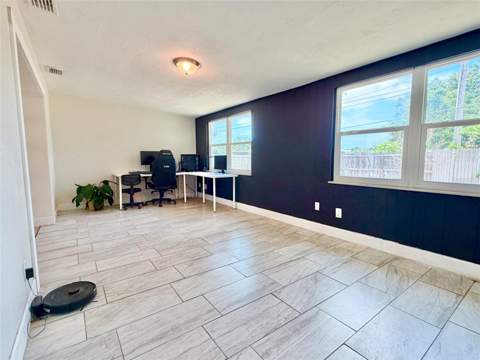 3300 58th Street, St Petersburg FL - photo 14 of 28