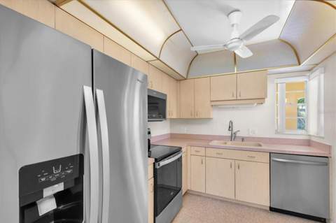 8241 Brentwood Road #8241, Seminole FL - photo 17 of 28