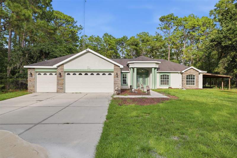 3 bedroom Single Family Residence at 18236 Macek Road, Royal Highlands, Weeki Wachee — photo 2