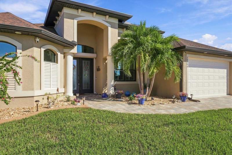 3 bedroom Single Family Residence at 15208 Hennipen Circle, Port Charlotte Sec 082, Port Charlotte — photo 4