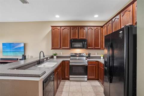 1329 Heritage Commons Drive, Winter Springs FL - photo 14 of 40