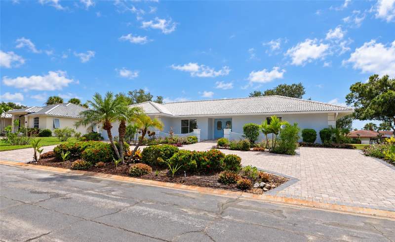 3 bedroom Single Family Residence at 155 Sea Anchor Drive, Southbay Yacht & Racquet Club, Osprey — photo 2