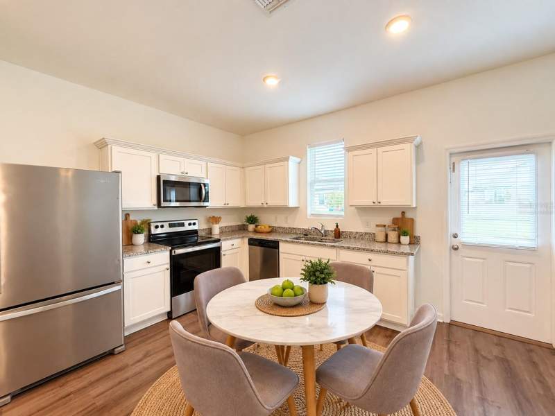 3 bedroom Single Family Residence at 35409 White Water Lily Way, Hidden Crk Ph 1 & 2, Zephyrhills — photo 3