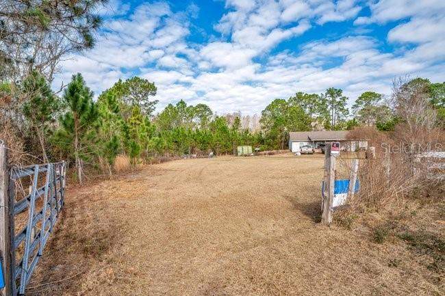 3 bedroom Single Family Residence at 11535 MATTIODA ROAD, ACREAGE & UNREC, GROVELAND — photo 2