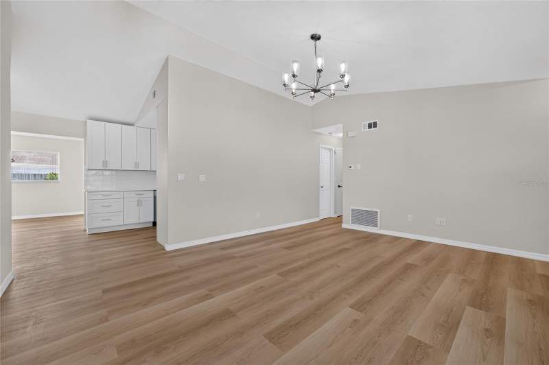3 bedroom Single Family Residence at 631 STANFORD DRIVE, WEATHERSFIELD 2ND ADD, ALTAMONTE SPRINGS — photo 4