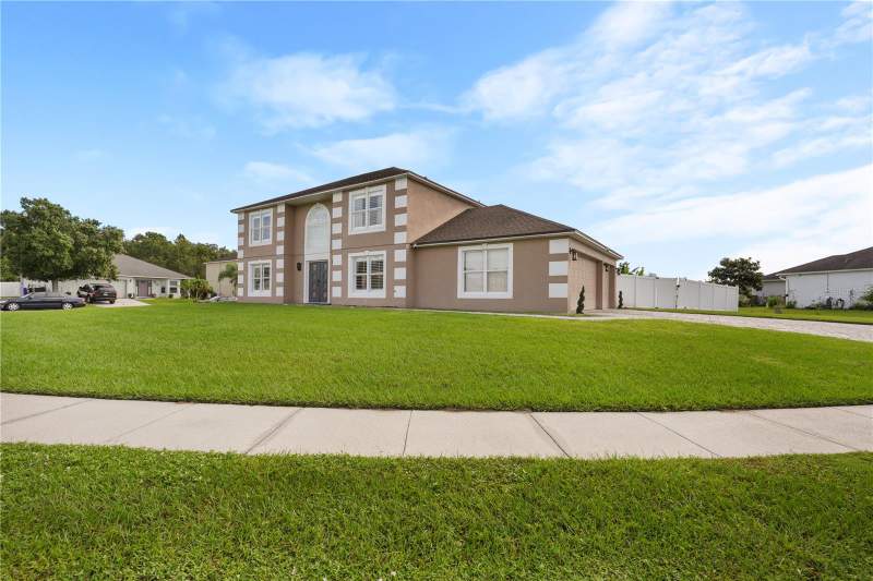 4 bedroom Single Family Residence at 2430 Marcasite Loop, Emerald Pointe Ph 3, Kissimmee — photo 3