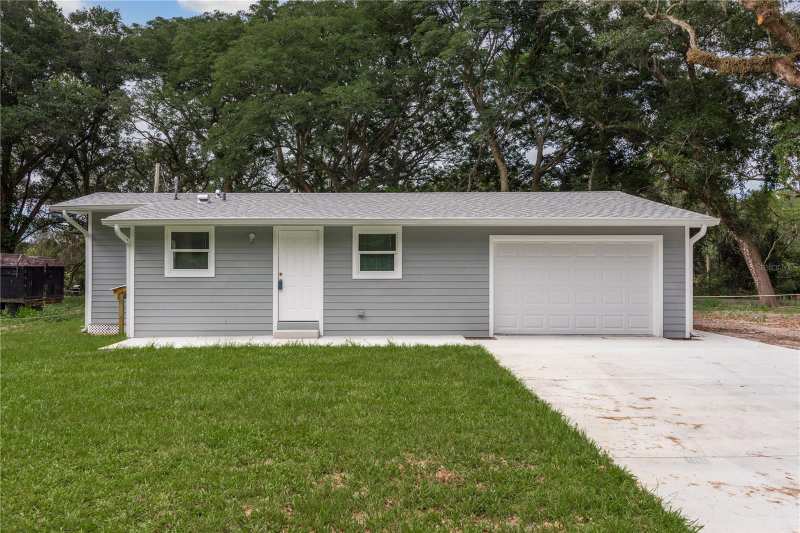 2 bedroom Single Family Residence at 8120 Marchant Drive, Port Richey Co Lands, New Port Richey — photo 1