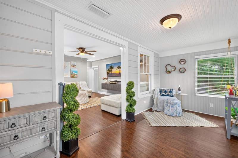 3 bedroom Single Family Residence at 920 29th Street, Floral Villa Estates Rep, St Petersburg — photo 2