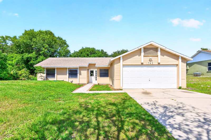 3 bedroom Single Family Residence at 745 Mentmore Circle, Deltona Lakes Unit 41, Deltona — photo 1