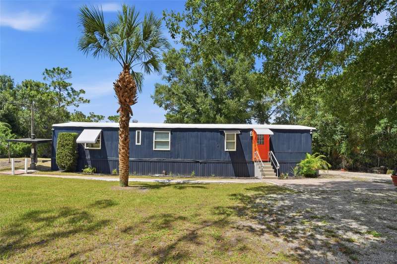 2 bedroom Manufactured Home at 9295 LUNA DRIVE, CANAVERAL ACRES 1, ST CLOUD — photo 2