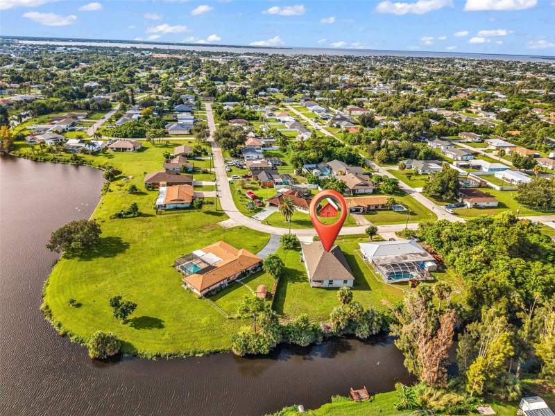 3 bedroom Single Family Residence at 3215 Brooklyn Avenue, Port Charlotte Sec 007, Port Charlotte — photo 3