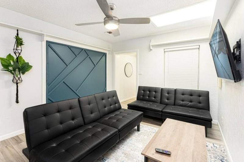 5 bedroom Single Family Residence at 1214 N Pine Hills Road, Pine Hills Manor 02, Orlando — photo 4